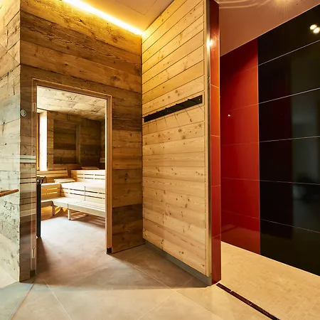 Hotel Post 4*