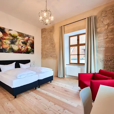 Post Hotel